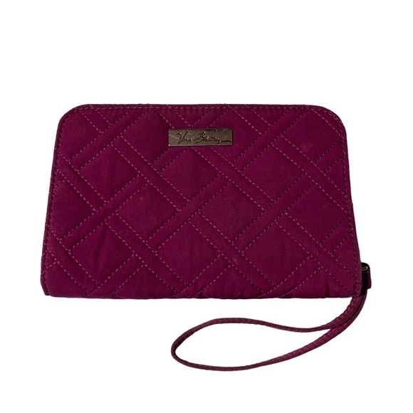 Vera Bradley Quilted pink fuschia Clutch Wallet. - Picture 1 of 7